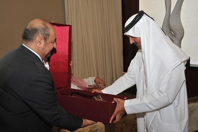 FF iwth Sheikh Ahmed, 2009