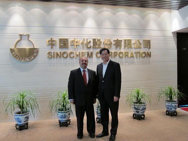 FF with Mr Gensheng Han, President of Sinochem Corp, 2011